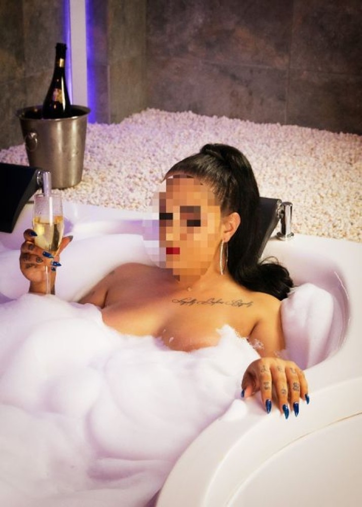 Индивидуалка Дина фото № 2 в городе Южно-Сахалинск